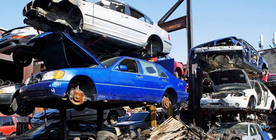 4 Factors that Contribute to the Value of Your Old Vehicle for a Recycler in Melbourne