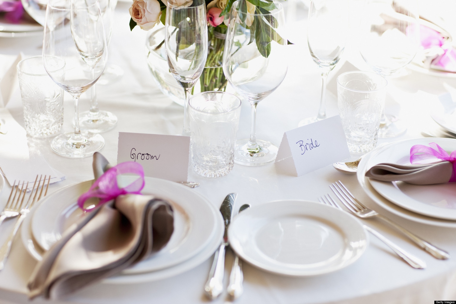 How to Plan to Cut the Wedding Catering Costs?