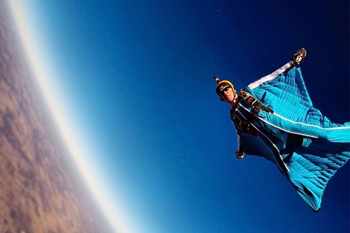 Top Skydiving Places All Over the World