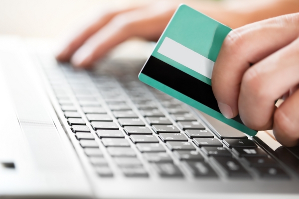 Pros and Cons of Online Shopping