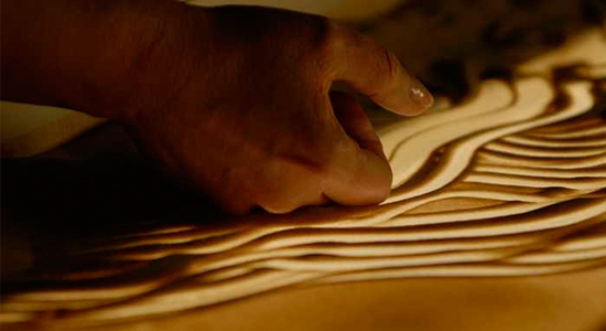 How to Craft Decorative Pieces Using Sand Art