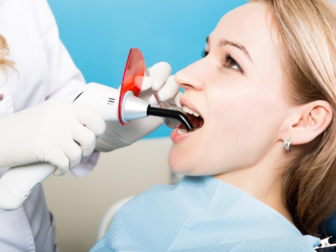 Distinct services of the dental surgeons