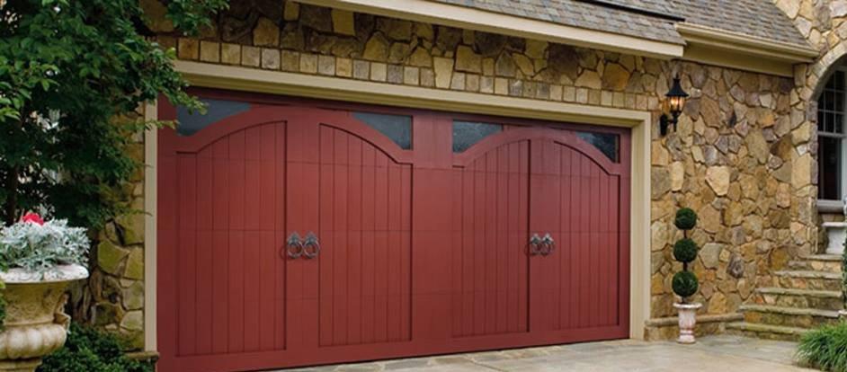 All You Need To Know To Hire The Right Kind Of Garage Door Repair Service