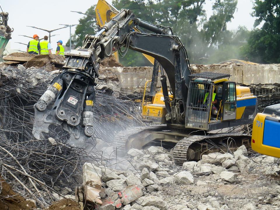 Reasons Why Hiring a Demolition Company Can Help You Save Money and Time