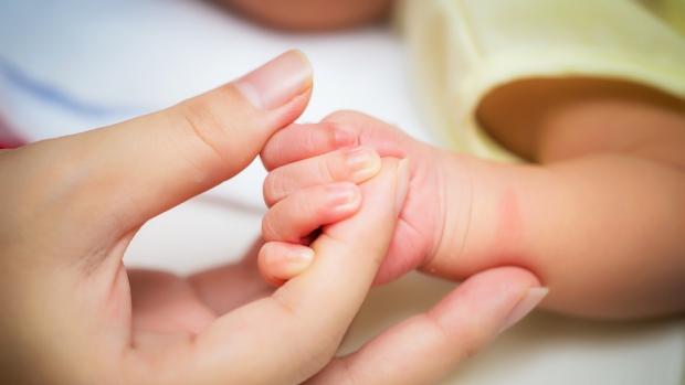 WHAT ARE THE NEWBORN BABY CARE PRODUCTS YOU MUST HAVE 