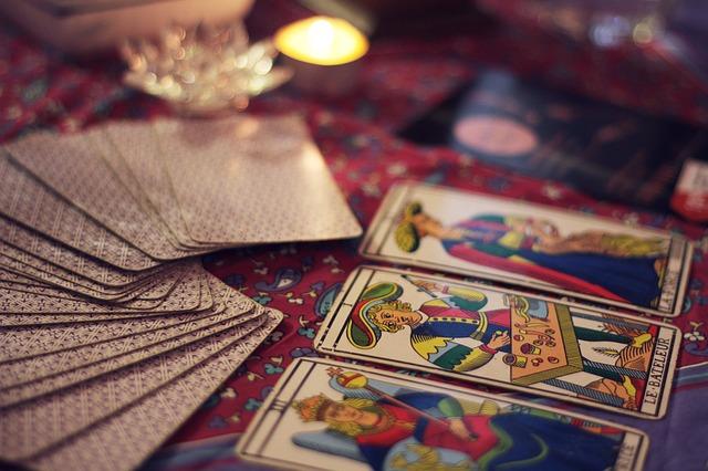 5 Amazing benefits of Tarot Reading