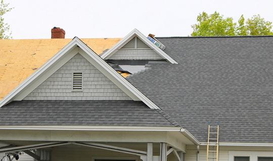 Why Hiring Professional Roofing Services Is Extremely Beneficial For Your Damaged Roof?