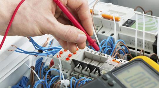 Tips For Choosing The Right Electrician For Yourself