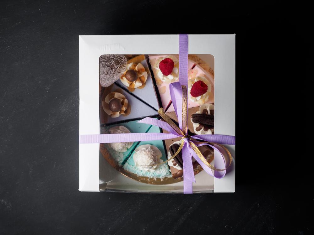 Packaging of cakes increases their value by stylizing their outlook