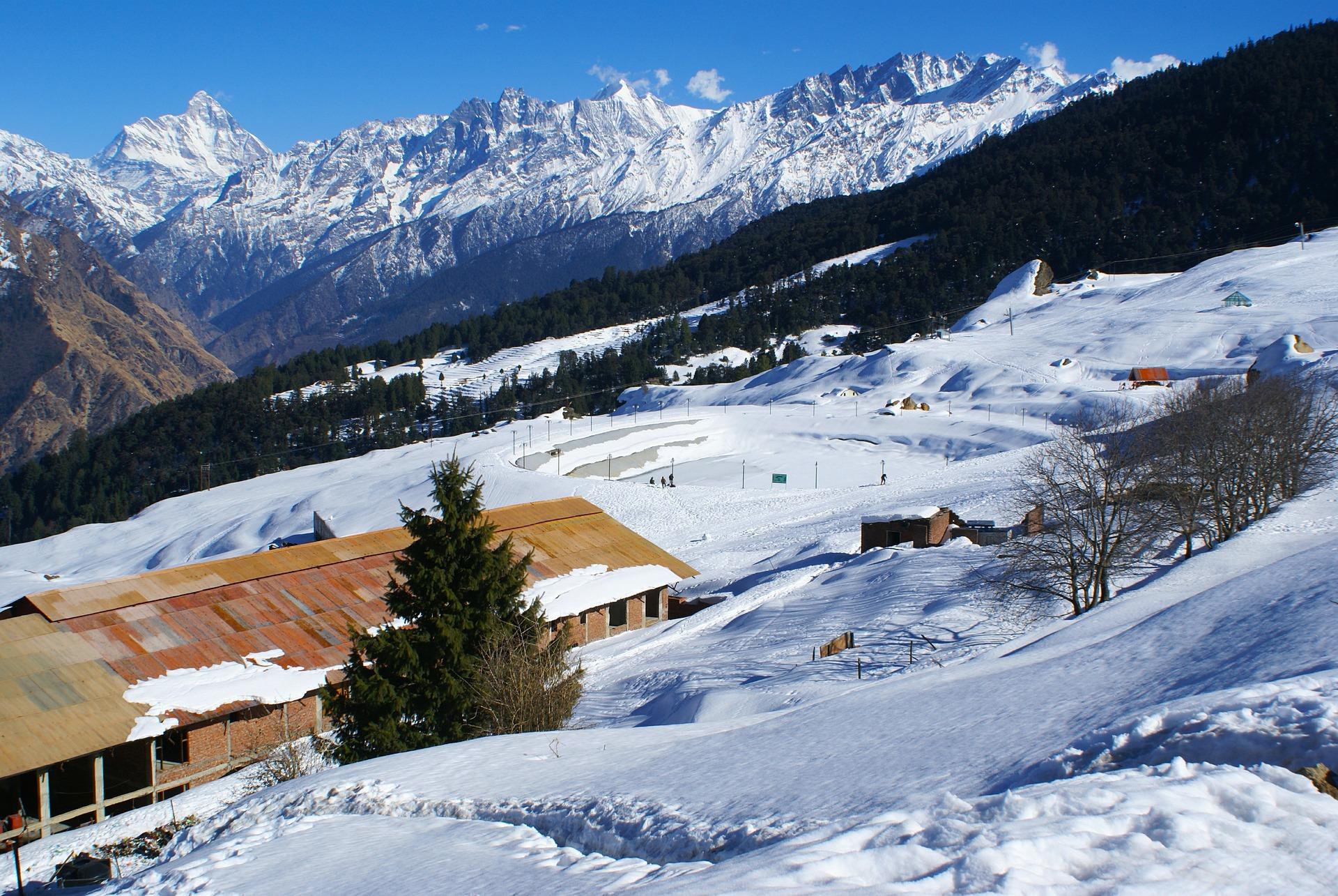 visit place at auli