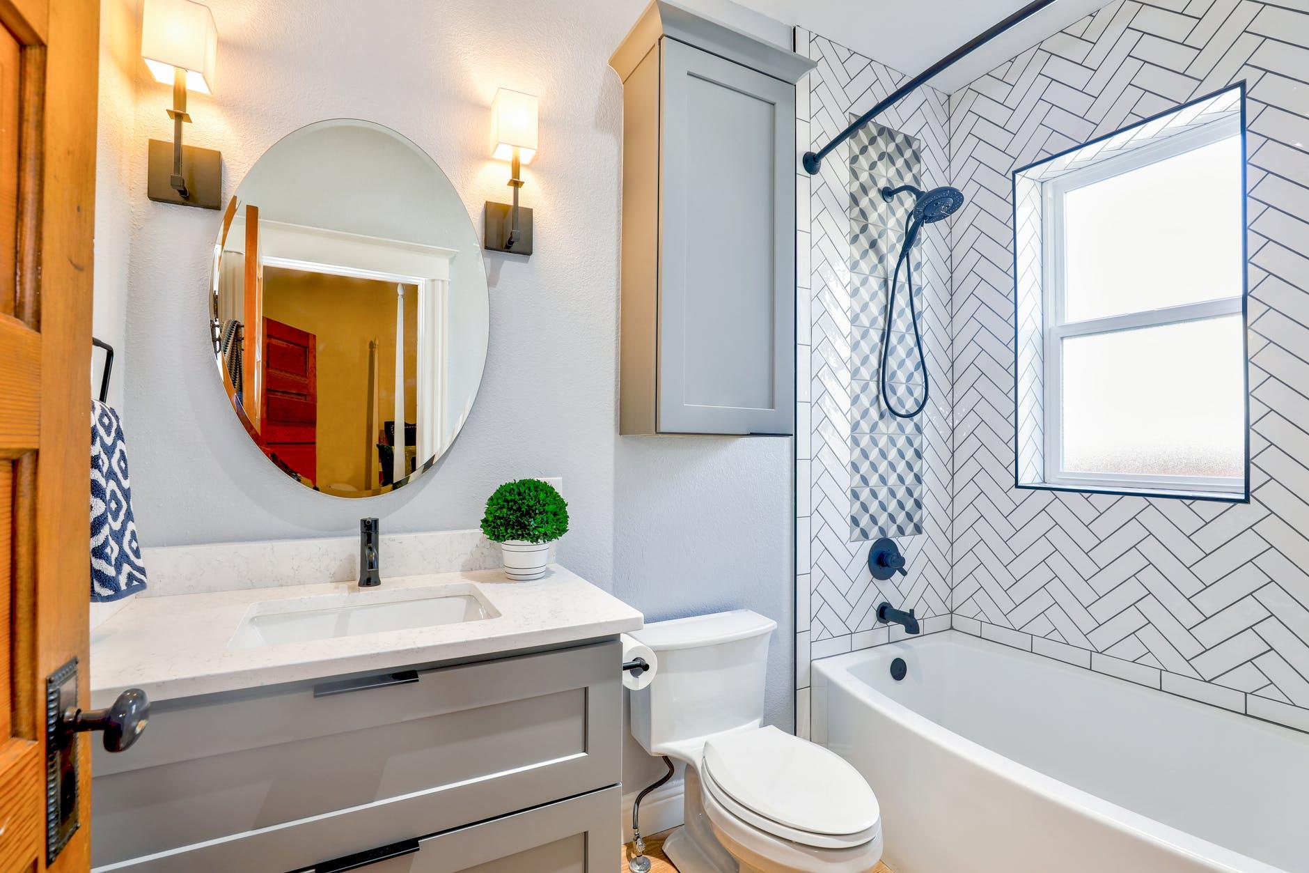 Bathroom Paint Tips for Stunning Look