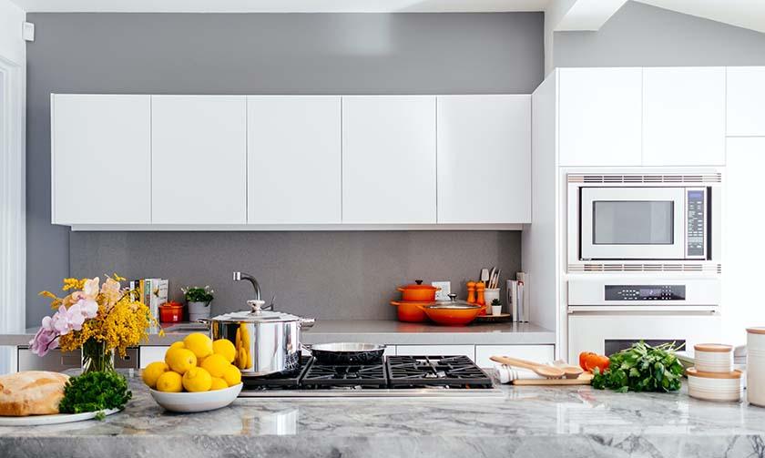 5 Daily Cleaning Tips That Ensure a Spotless Kitchen