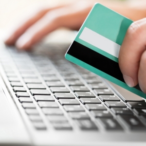 Pros and Cons of Online Shopping