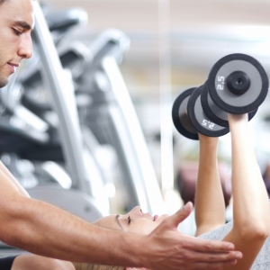 Why You Should Hire a Personal Trainer in Gym