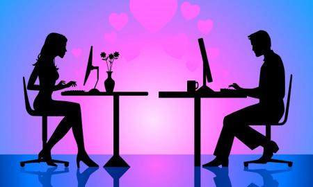 Why Dating Someone Online Comes with Tons of Advantages