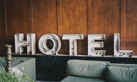 The Pros and Cons Of Booking A Hotel Room Via Third-Party Websites