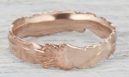 What Distinguishes a Men’s Bark Ring from Other Rings?