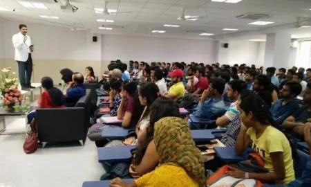 Beginners Guide to Choosing the Best IAS Academy in Delhi