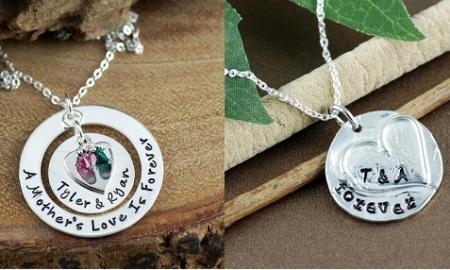 Reasons to Choose a Birthstone Necklace for Mom