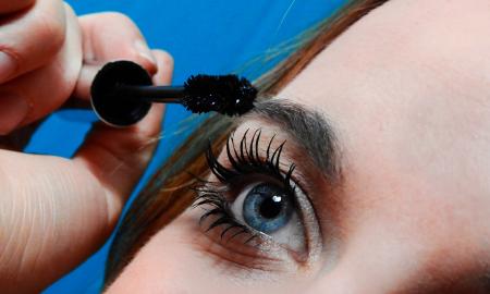 7 Unsafe Beauty Trends That Put Your Health On The Line