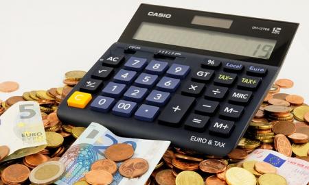 How to Calculate Tax on Futures and Options Gains?