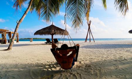5 Travel Tips for Busy Businessmen Who Want an Undisturbed Vacation