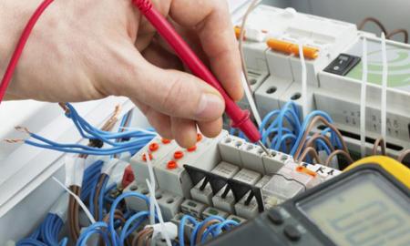 Tips For Choosing The Right Electrician For Yourself