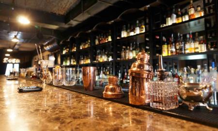 5 Useful Ways to Attract More Customers in Your Bar